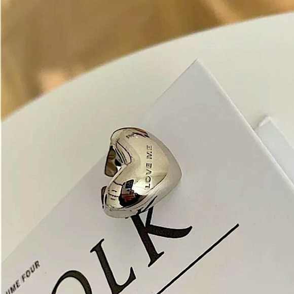 Sterling Silver Plated Love Me Heart Bubble Ring - Picture 6 of 9